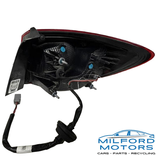 Used OEM Left Outer Tail Light Quarter Panel Mounted Black Housing 2017–2019 Chevrolet Cruze Sedan 84226228