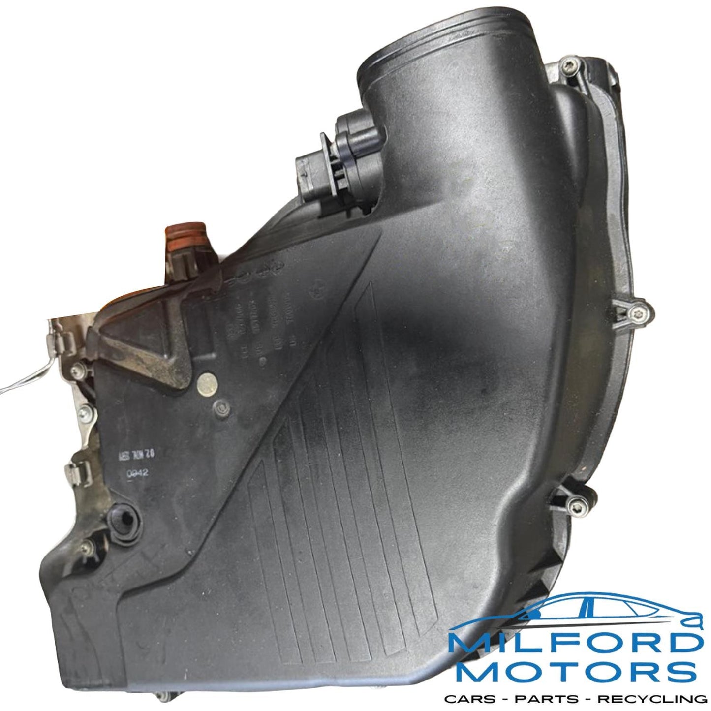 Passenger Side Air Cleaner Fits 2012 BMW 650i 4.4L Twin Turbo