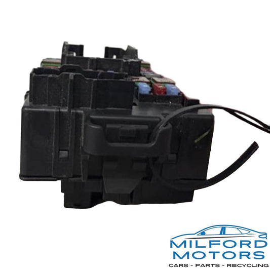 Cabin Fuse Box Fits 2022 Chevrolet Silverado 3500HD 6.6L