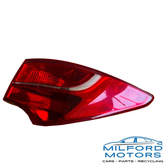 OEM Passenger Tail Light Incandescent Fits 2013-2016 Hyundai Santa Fe Sport 2.4L