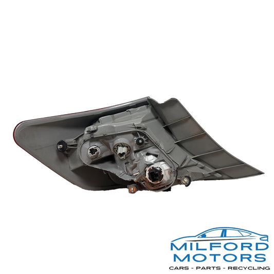 Passenger Side Tail Lamp Quarter Panel Mounted Fits 2012-2014 Toyota Camry 2.5L