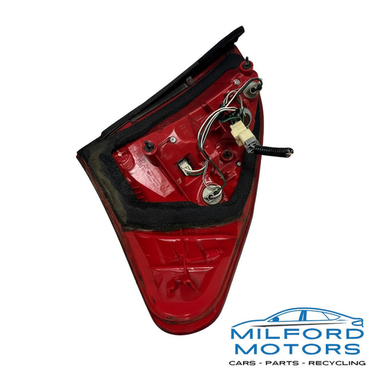 Passenger Side Tail Light Fits 2006-2008 Toyota RAV4 2.4L