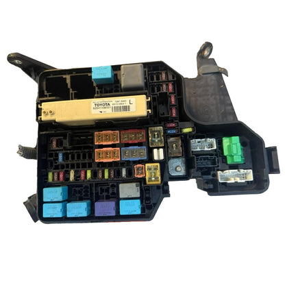 Used OEM Toyota Sienna Engine Compartment Fuse Box 2011–2016 Under Hood Relay Junction Box 104,062 Miles