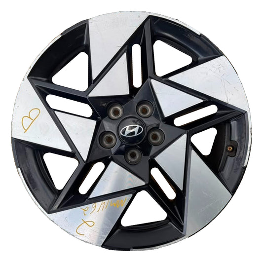 Used 2024–2025 Hyundai Kona 19x7.5 Alloy Wheel — 5 Slotted Spoke — 5 Lug — TPMS — OEM 52910BE400