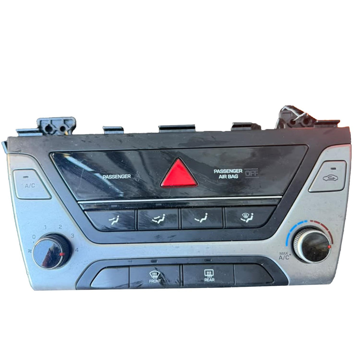 Used OEM Manual Temperature Control Switch – 2017–2018 Hyundai Elantra Sedan with A/C