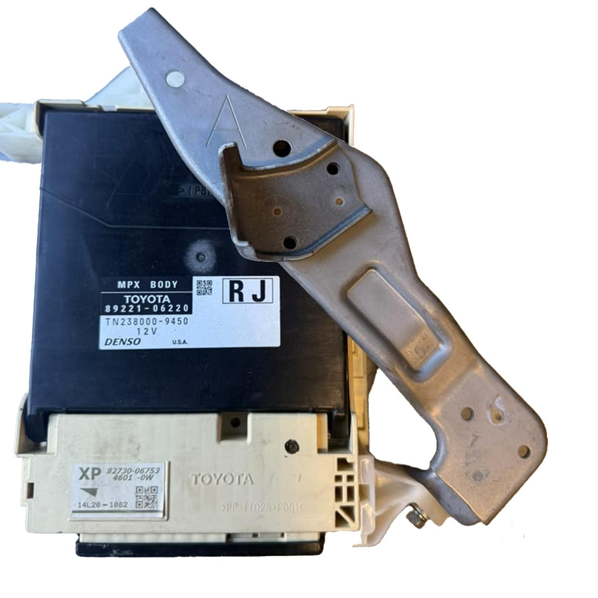 2015-2017 Toyota Camry OEM Multiplex Network LH Dash Body Control Module BCM 89221-06220