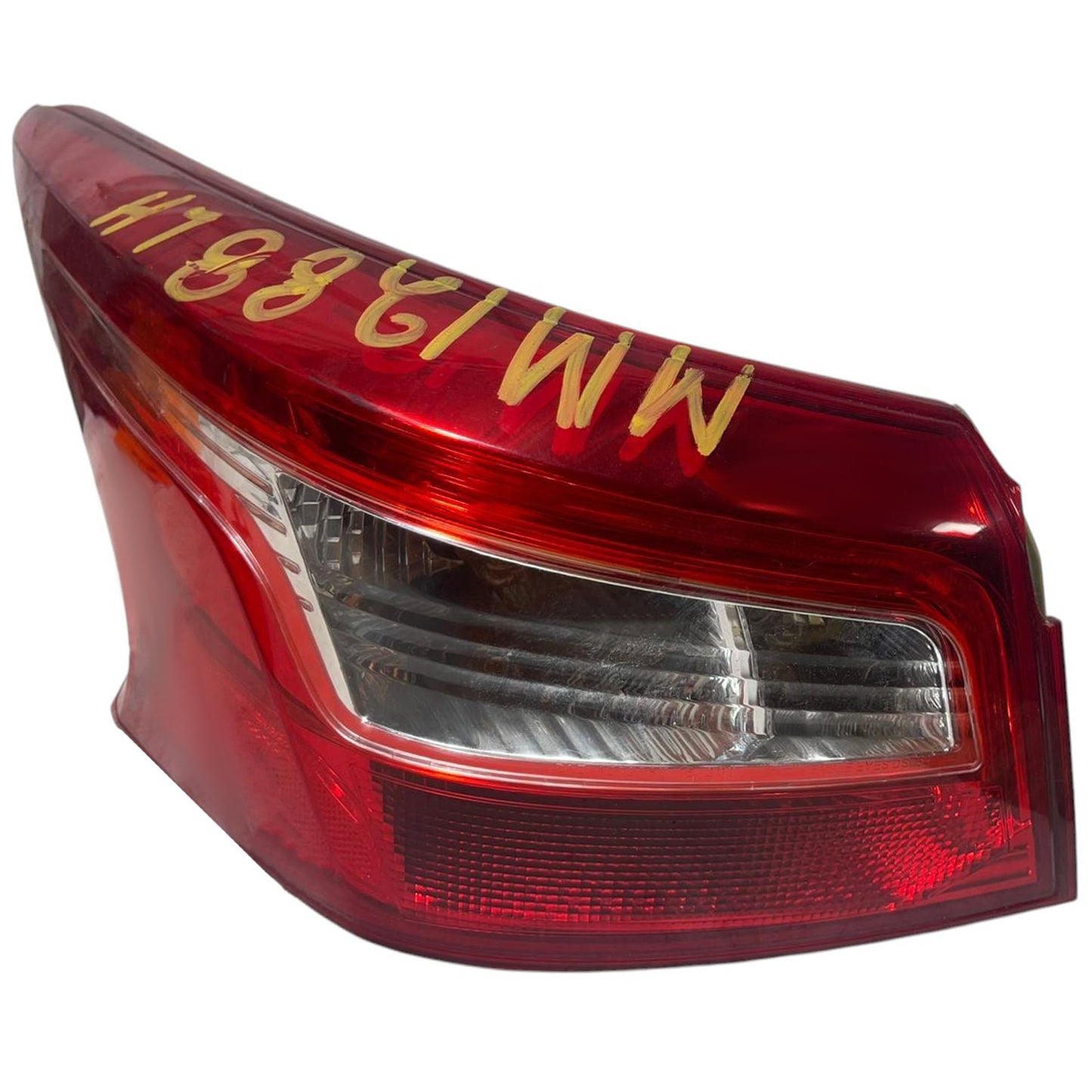 OEM 2016-2019 Nissan Sentra Left Driver Side Quarter Panel Tail Light Lamp Used