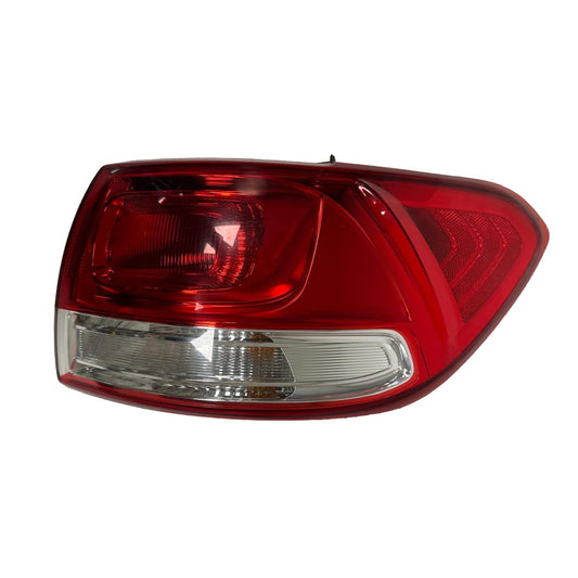 2016-2018 Kia Sorento OEM USED Right Passenger Tail Light Quarter Panel Mounted Incandescent 92402C6000