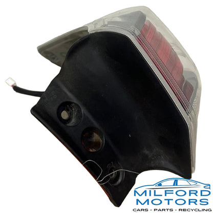 Used OEM Right Tail Light Quarter Panel Mounted 2014–2016 Toyota Highlander 81550-0E100
