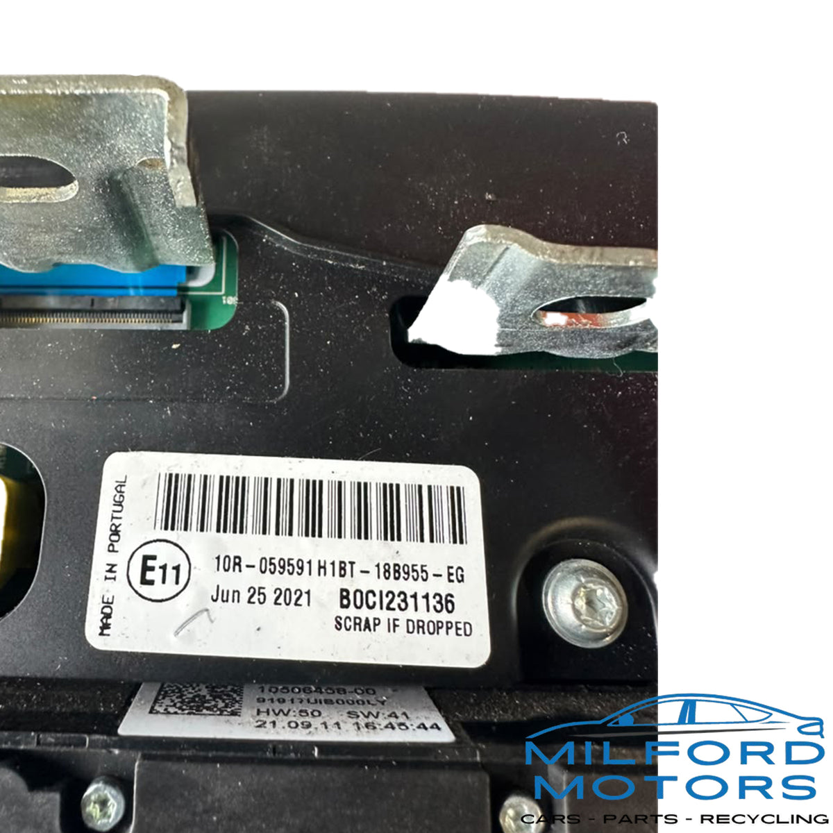 Used OEM 2020-2025 Ford EcoSport Transit 150 2500 350 Info-GPS-TV 4.2" Display Screen — Ford EcoSport & Transit