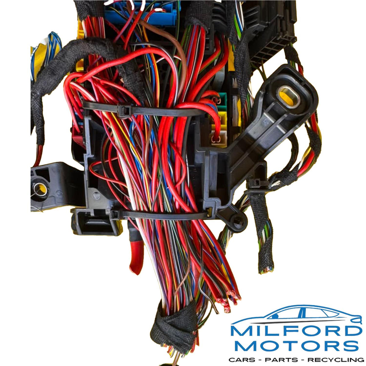USED OEM CABIN UNDER DASH FUSE BOX
