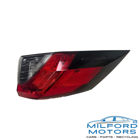 Used OEM Left LED Tail Lamp Assembly - 2019-2025 Toyota RAV4 - Quarter Panel Mounted - 81561-42221 - 39,565 Miles