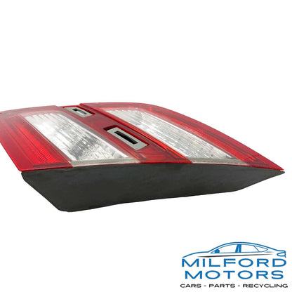 2013-2019 Ford Taurus Police Interceptor Left Quarter Panel Tail Light OEM DG1Z-13405-H / DG1Z-13405-BB Used