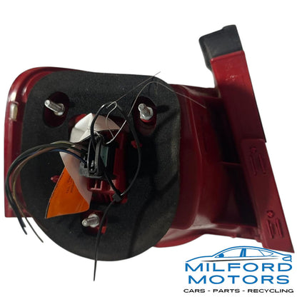 OEM 2006-2008 Volkswagen Passat Right Passenger Side Quarter Panel Tail Light Lamp Used