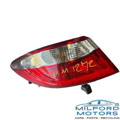 2015-2017 Toyota Camry OEM Left Driver Side Quarter Panel Tail Light Clear Lens