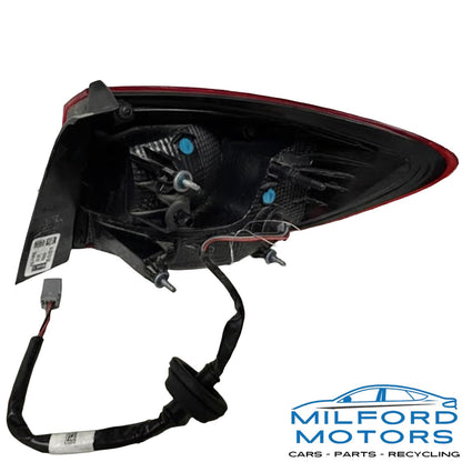 Used OEM Left Outer Tail Light Quarter Panel Mounted Black Housing 2017–2019 Chevrolet Cruze Sedan 84226228