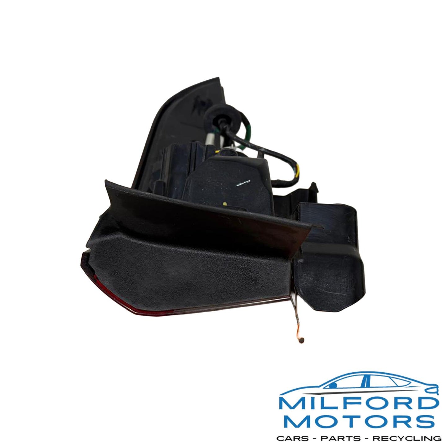 Used OEM Left LED Tail Light Quarter Panel Mounted 2020–2025 Toyota Corolla Sedan Without Smoked Trim 8156002C10 / 8156112D10