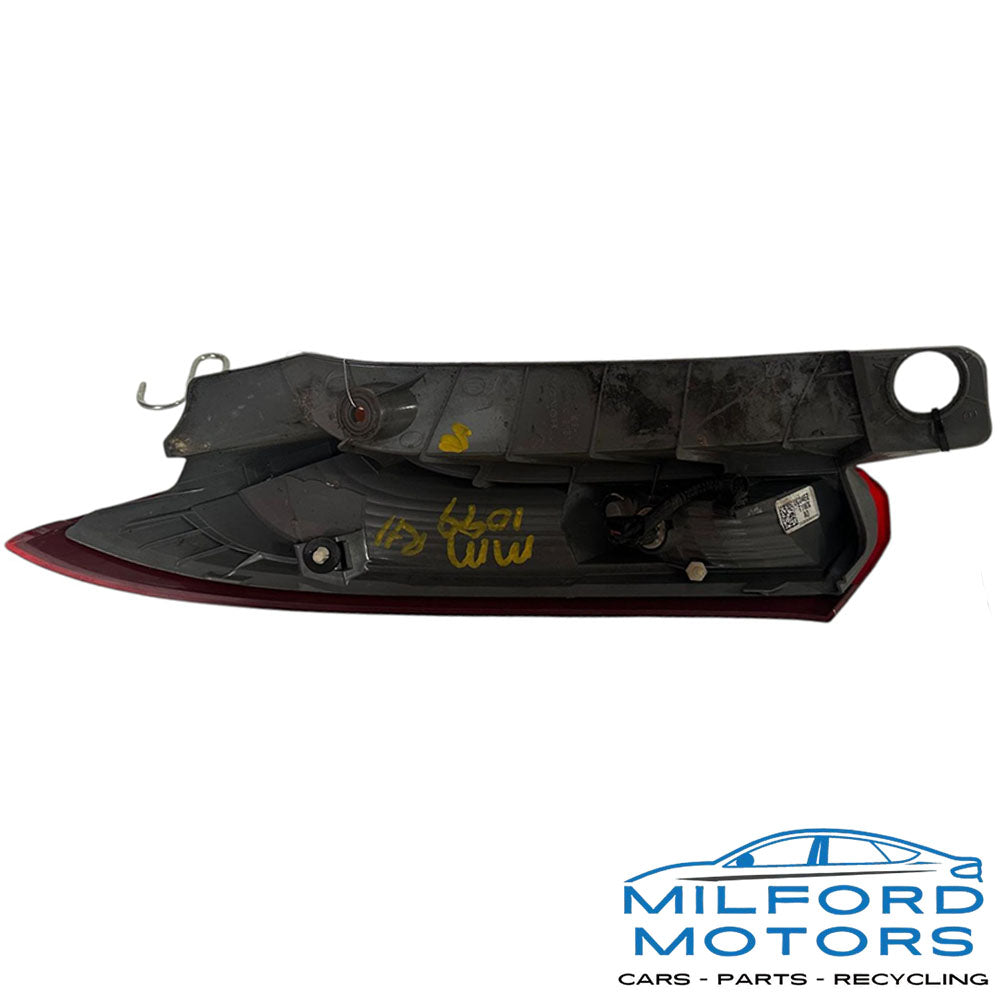 2015-2016 Honda CR-V Right Passenger Side Upper Tail Light OEM 34170T1WA01 Used