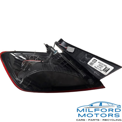 Used OEM Right Outer Tail Light Quarter Panel Mounted Black Housing 2017–2019 Chevrolet Cruze Sedan 84332799