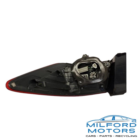 OEM Used Left Driver Side Tail Light – 90,325 Miles – 2015-2019 Subaru Outback