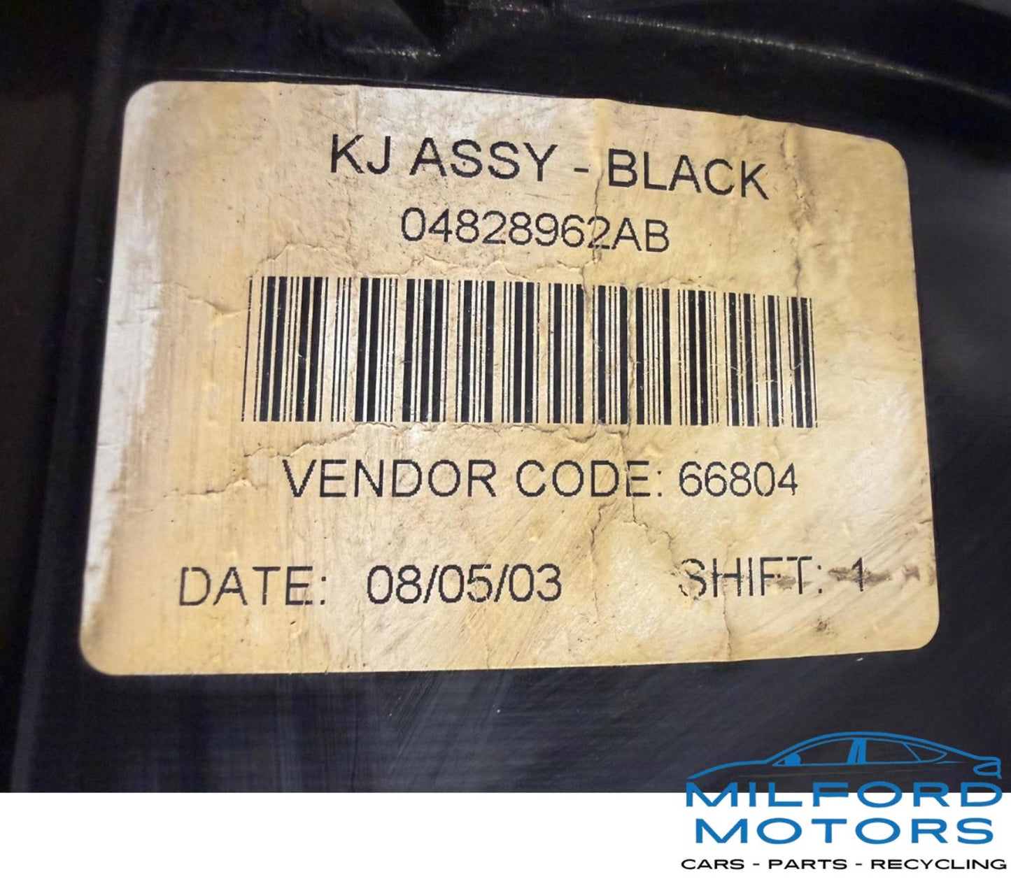 2004 Jeep Liberty Instrument Cluster Speedometer 159K MPH USED OEM 56010582AE
