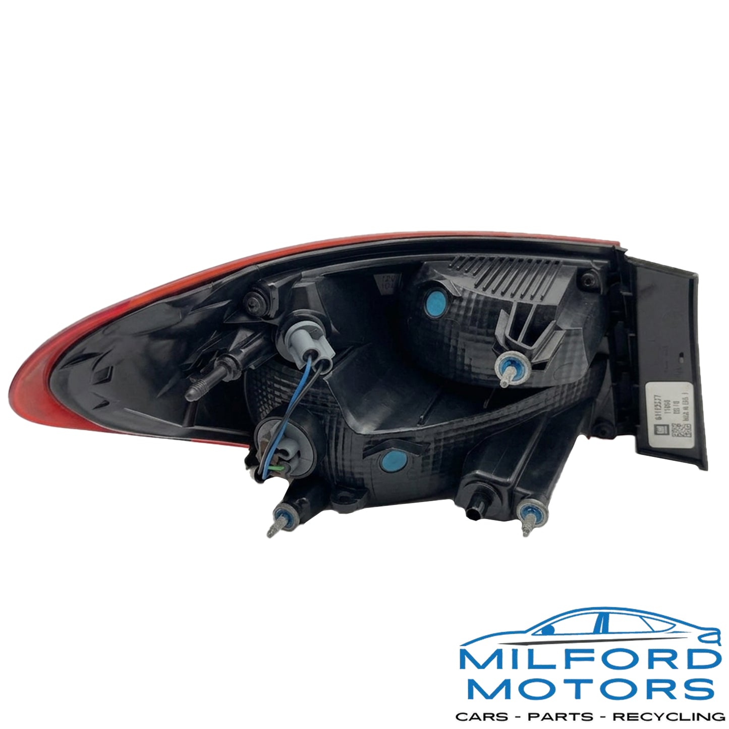 Used OEM Right Outer Tail Light Quarter Panel Mounted Incandescent 2016–2025 Chevrolet Malibu 84882384