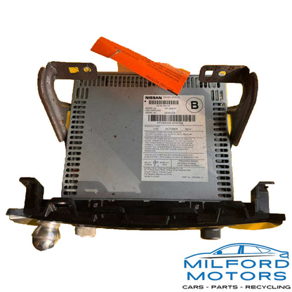 Used OEM Radio Audio Receiver AM/FM Stereo 6-CD Changer – 2013–2016 Nissan Pathfinder