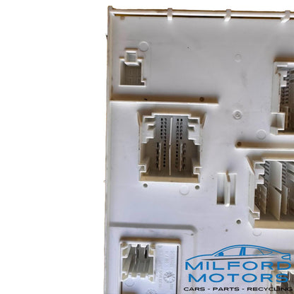 Used OEM 2014-2016 Mercedes-Benz Front Lamp SAM / Signal Activation Module