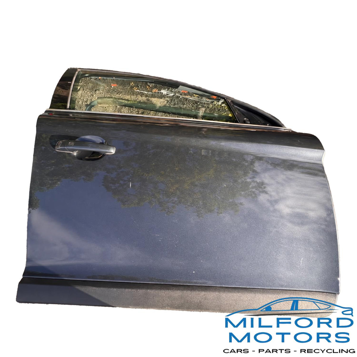 Used Left Rear Electric Door Panel BLK (PXJ) Fits 2015-2022 Jeep Grand Cherokee 3.6L 61,704 Miles