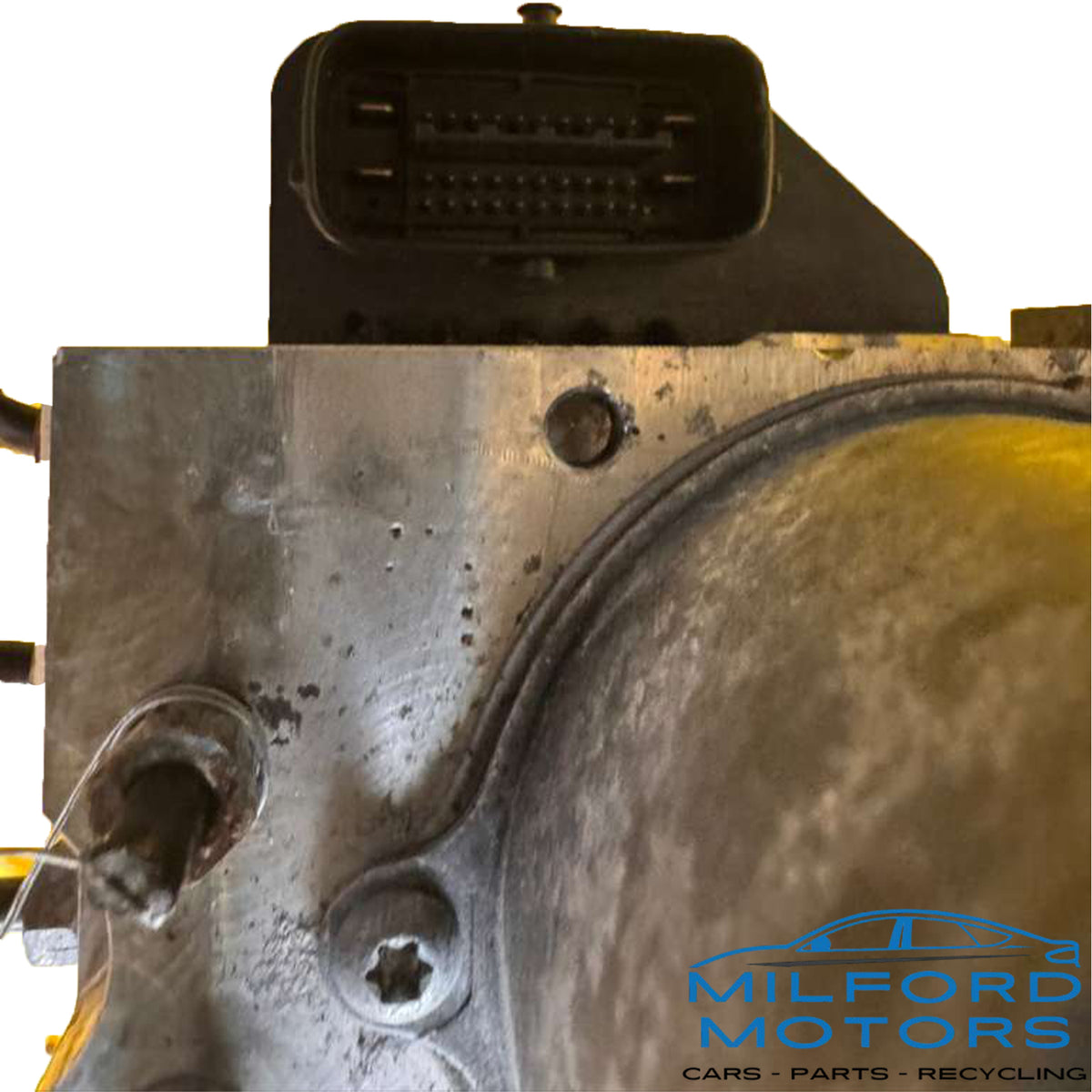 Used OEM ABS Pump Anti-Lock Brake Actuator Assembly w/ Module – 2015 Toyota RAV4 AWD