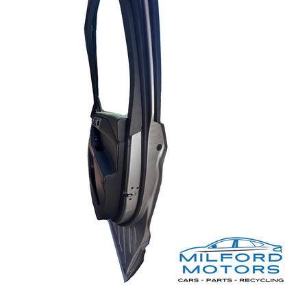 2020-2025 Ford Explorer Right Front Door Assembly OEM Used Police / Civilian Electric Window (JS)