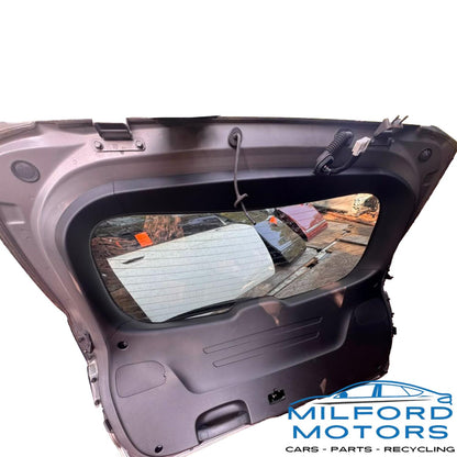 2013–2018 Hyundai Santa Fe Sport Decklid Tailgate Assembly – 63,561 Miles