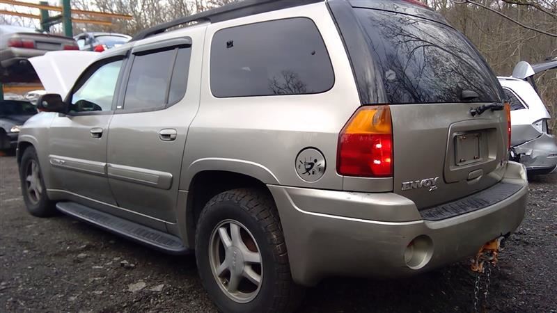 Passenger Side Halogen Headlamp Assembly Fits 2002-2009 GMC Envoy 4.2L