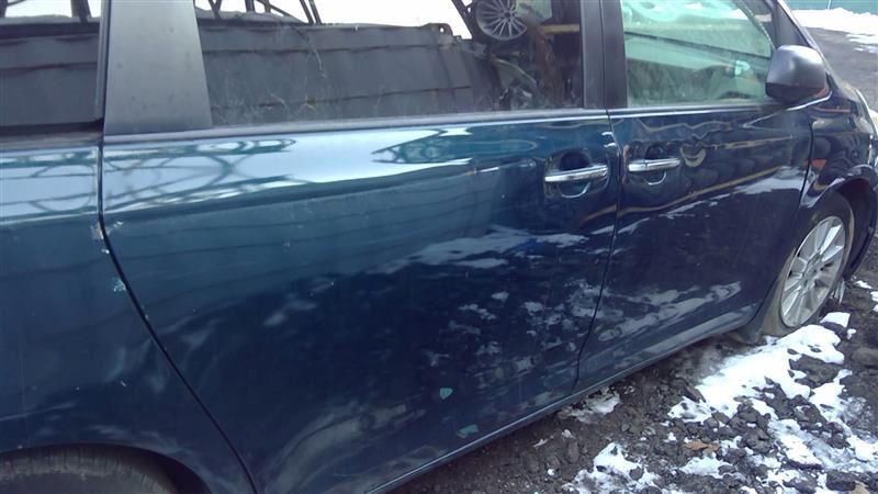 Passenger Side Halogen Headlight Assembly Fits 2011-2020 Toyota Sienna V6