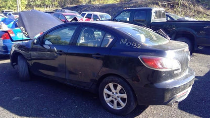 Driver Side Headlight Assembly Halogen Fits 2010-2013 Mazda 3 2.0L