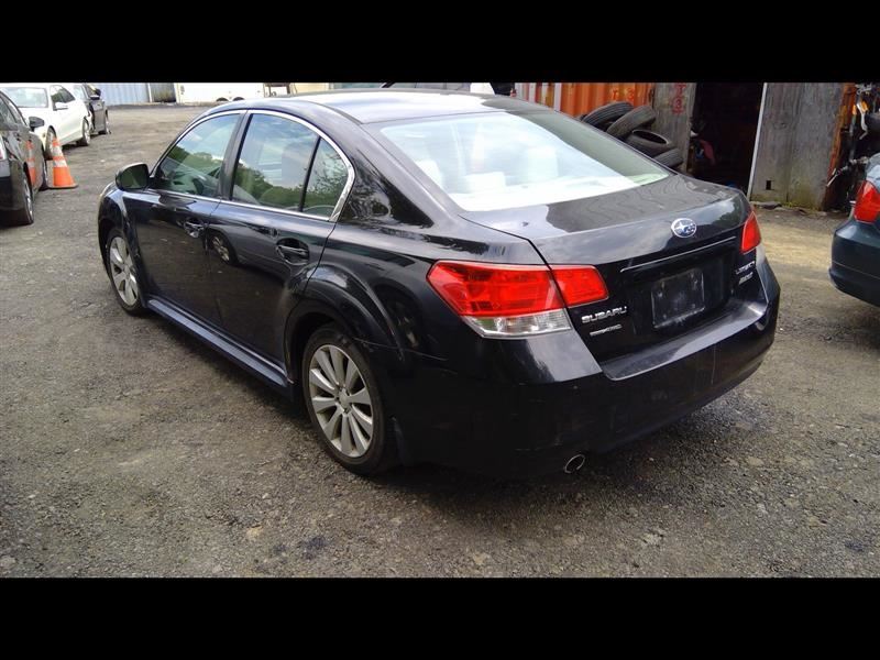 Driver Halogen Headlight Assembly Fits 2010-2012 Subaru Legacy 2.5L