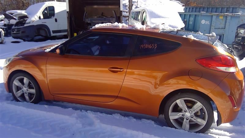 Driver Halogen Projector Headlight Assembly Fits 2013-2017 Hyundai Veloster 1.6L