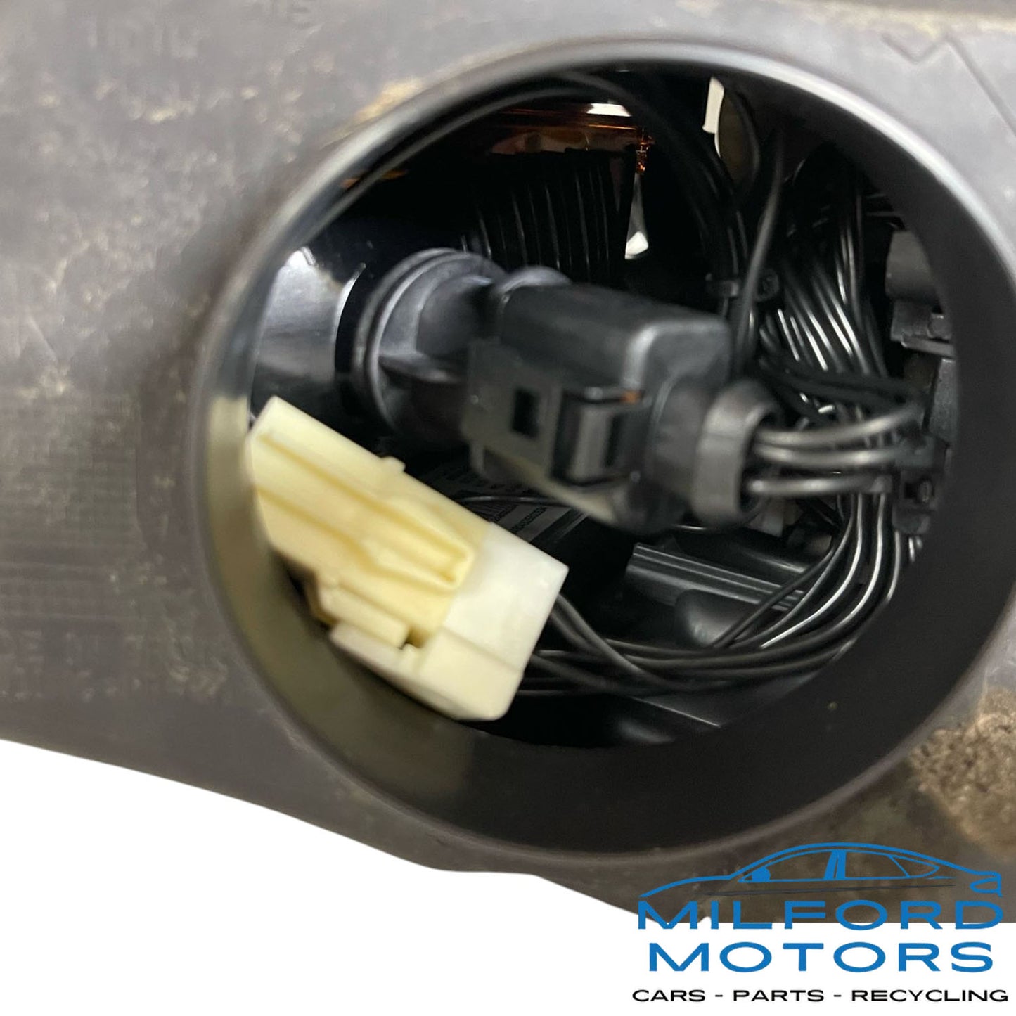 Passenger Side Headlamp Assembly Fits for 2008-2012 Audi S5 quattro 4.2L