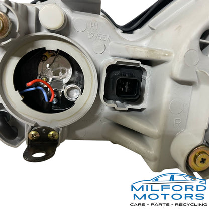 Passenger Side Headlamp Assembly Fits for 2002-2005 Hyundai Sonata 2.7L