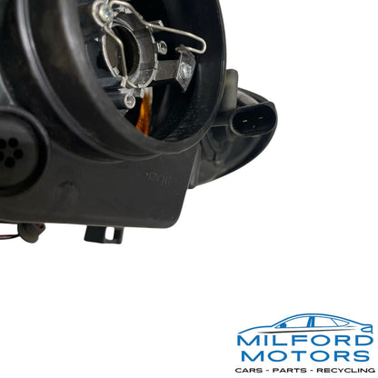 Passenger Side Headlamp Assembly Fits for 2002-2005 BMW 3 Series 3.0L