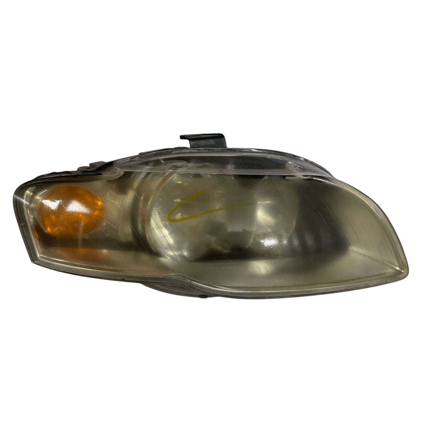 Passenger Side Headlamp Assembly Fits for 2005-2009 Audi A4 quattro 2.0L