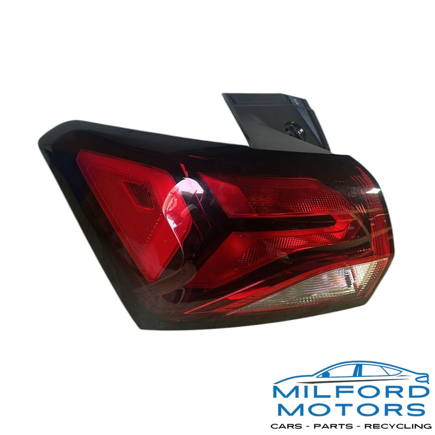 Driver Side Tail Light  Fits for 2022-2024 Chevrolet Equinox LS 1.5L