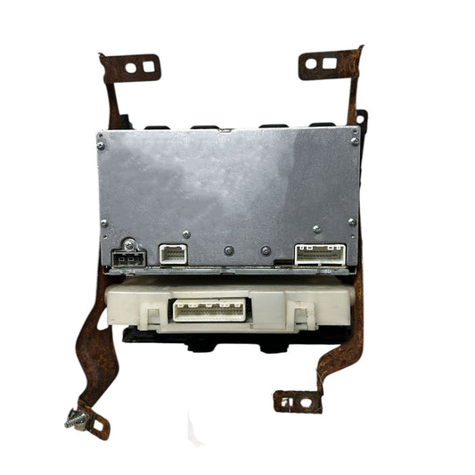 Audio Equipment Radio Receiver Fits for 2015-2016 Nissan Pathfinder 3.5L