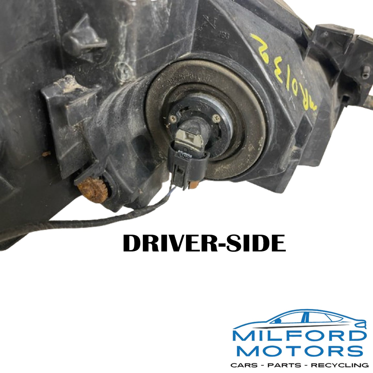 Driver Side Headlight Assembly Halogen Fits 2010-2013 Mazda 3 2.0L