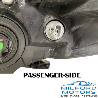 Passenger Side Halogen Headlight Assembly Fits 2011-2020 Toyota Sienna V6