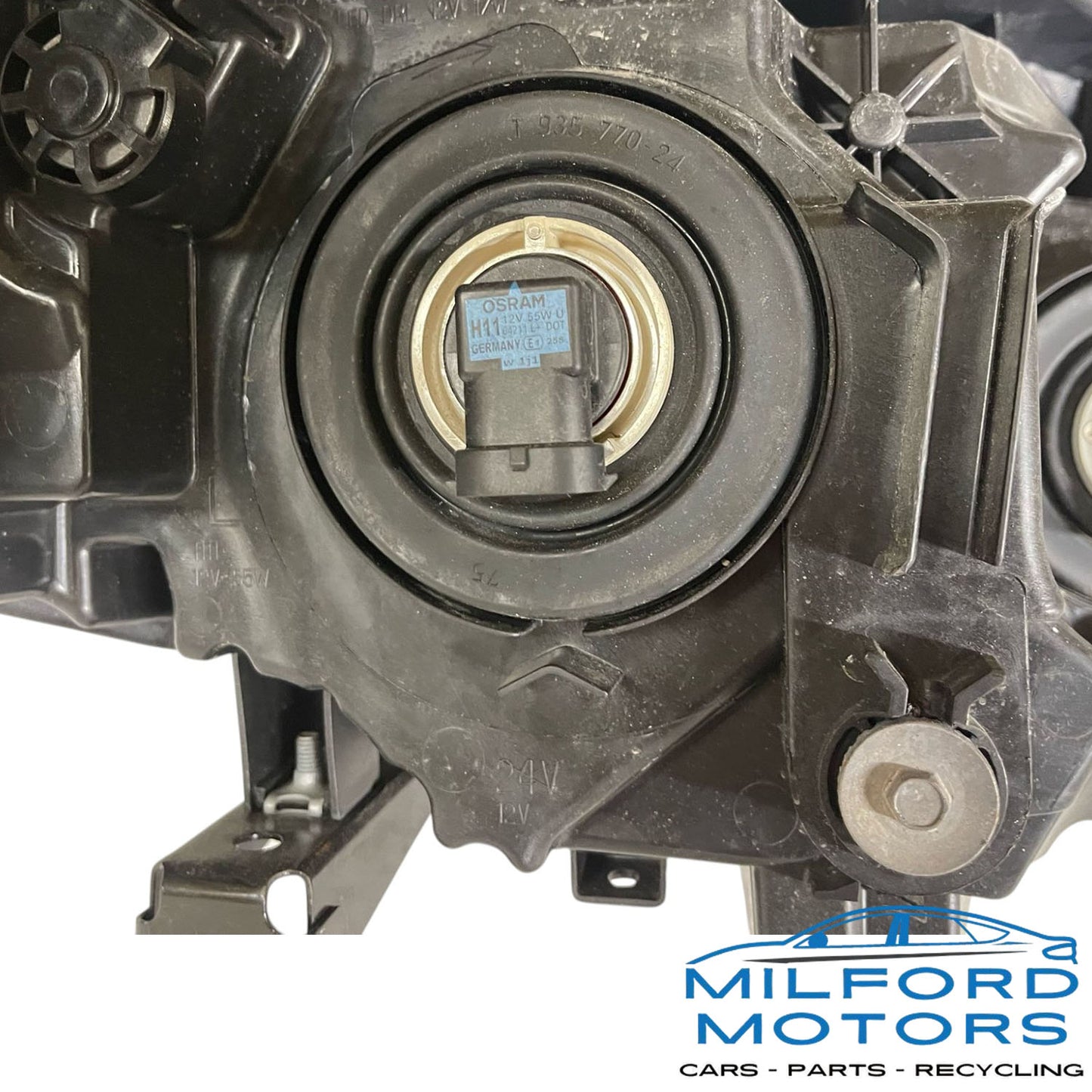 Used Drive Side Headlamp Assembly Fits for 2016 Honda Pilot EX-L 3.5L