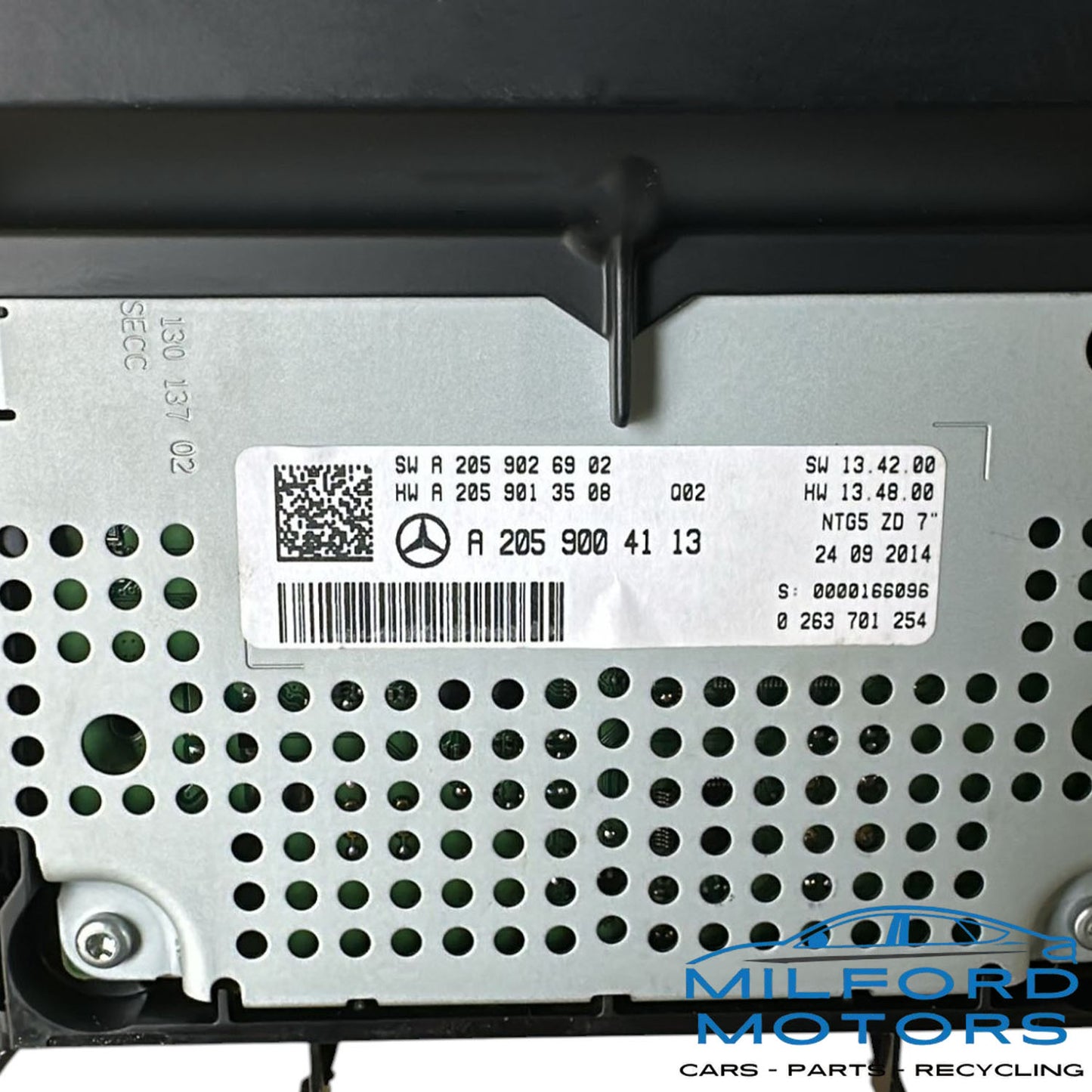 Used Info-GPS-TV Screen Display Fits for 2015 C-Class C 300 4MATIC 2.0L