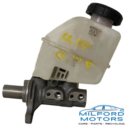 Brake Master Cylinder Fits for 2015-2020 Hyundai Genesis 3.8L