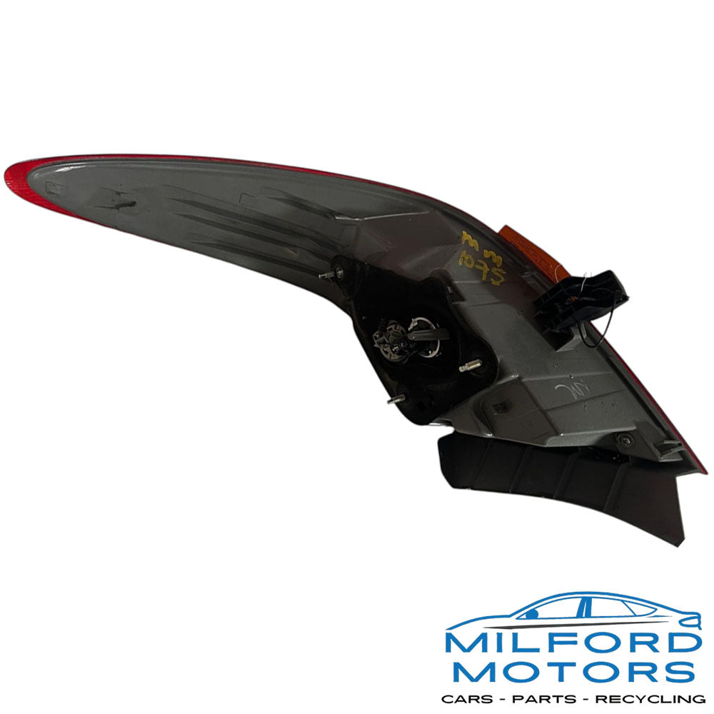 Left Driver Side Tail Light Fits for 2015-2017 Toyota Camry Hybrid 2.5L