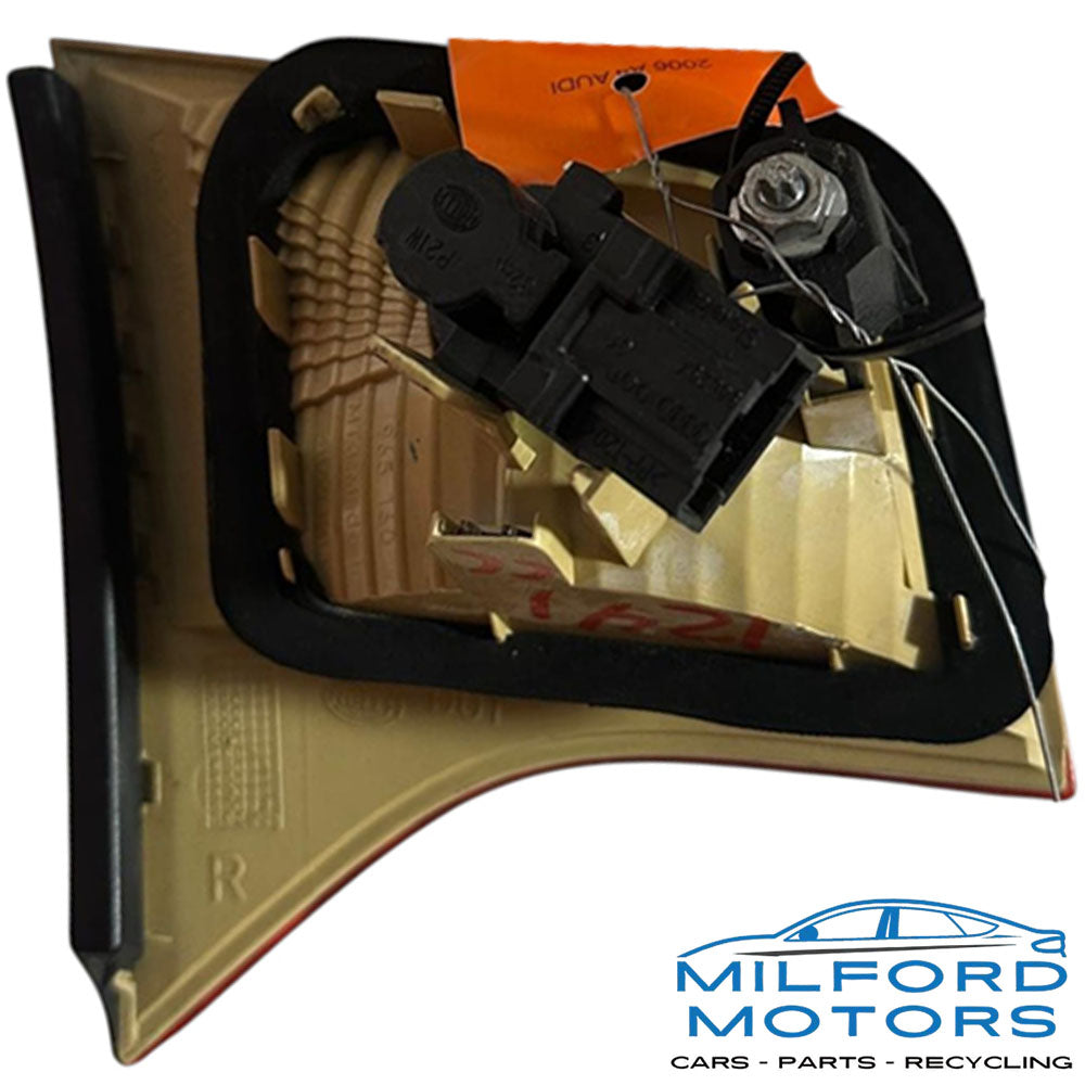 Right Passenger Side Tail Light Fits for 2005-2008 Audi A4 2.0T quattro 2.0L